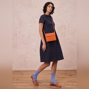 21. PARFOIS ORANGE CROSSBODY BAG NWOT!